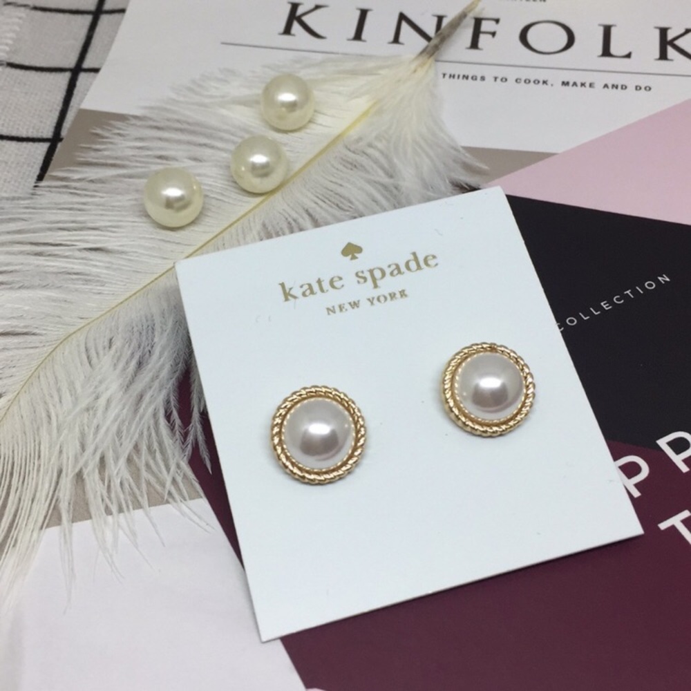 Kate Spade Greek Pearl Stud - Picture 5 of 6